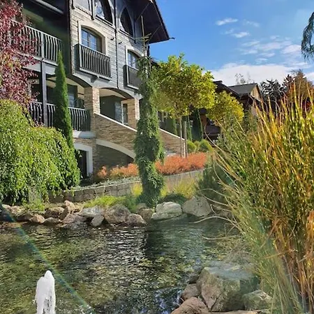 Viking Valley: Two-story Norwegian Retreat With Dual Balconies And Wellness Access *