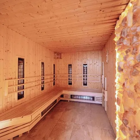 Viking Valley: Two-story Norwegian Retreat With Dual Balconies And Wellness Access Szklarska Poreba