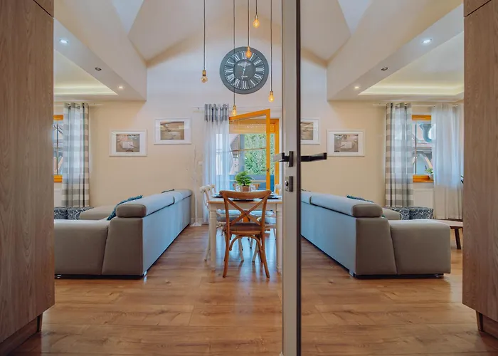 Dolina Wikingow 2-poziomowy W Norweskiej Dolinie Z Dwoma Balkonami I Dostepem Do Strefy Wellness شقة *